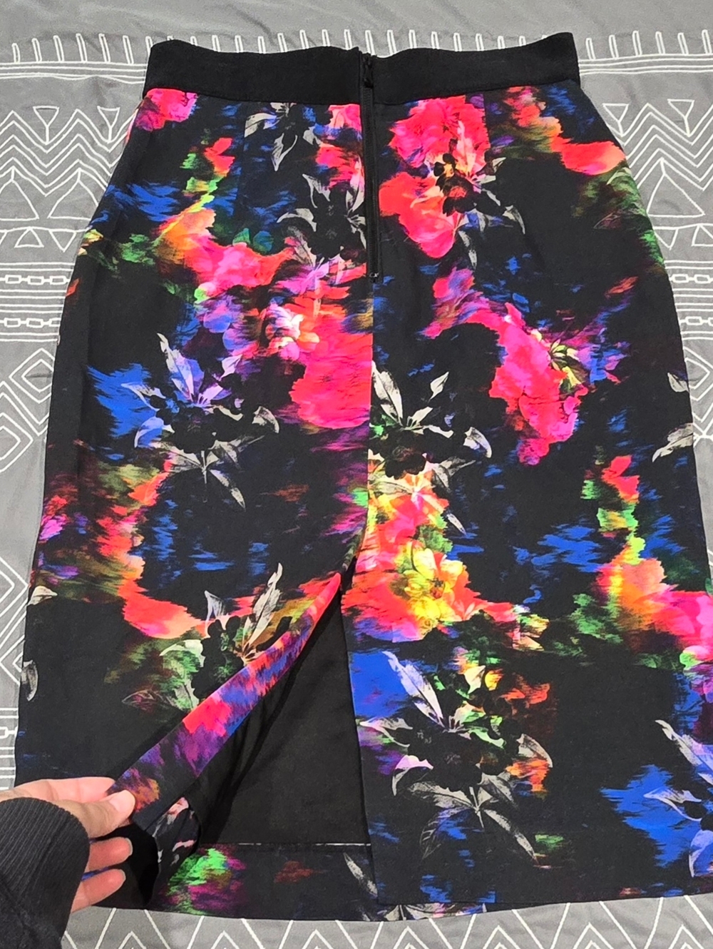 Milly Abstract Floral Print Pencil Skirt Size 10 - Picture 4 of 7